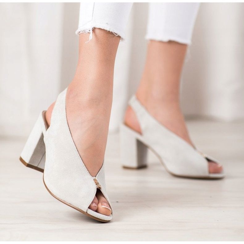 Sapatos elegantes em um poste VINCEZA prata 2