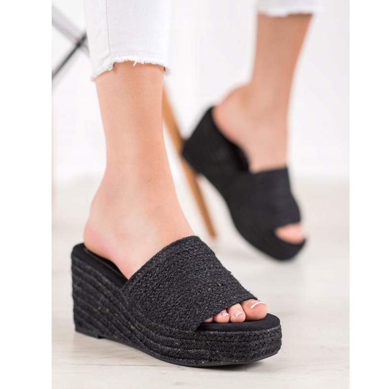 Kylie Chinelos elegantes preto 1