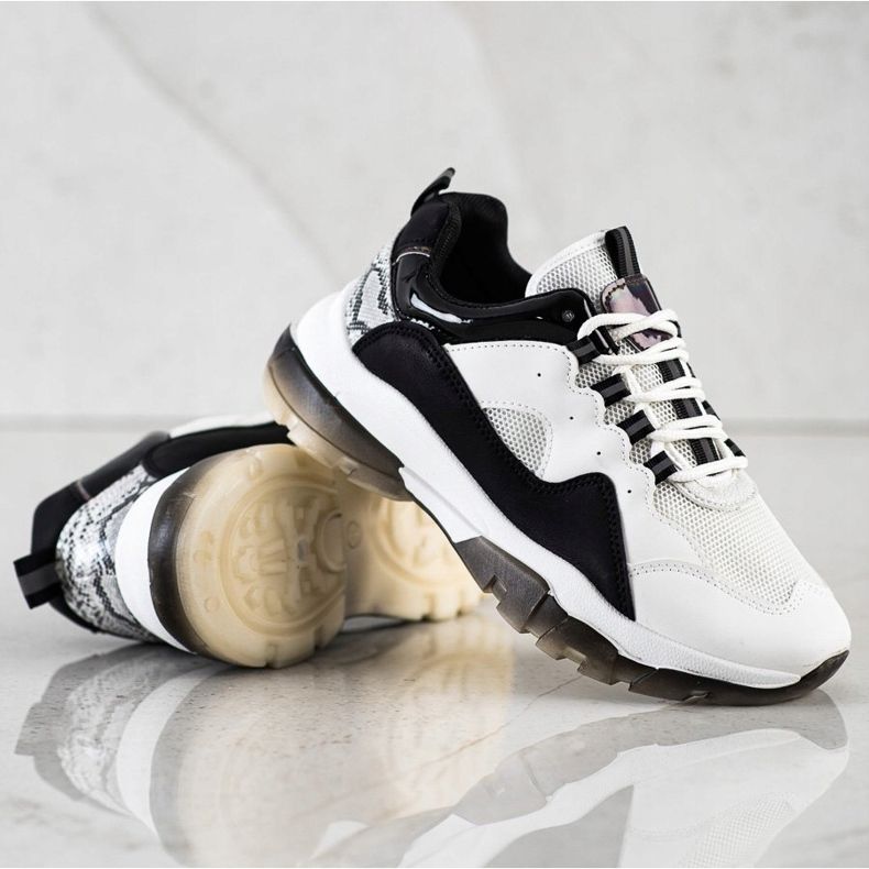 Ideal Shoes Tênis na plataforma preta branco 2