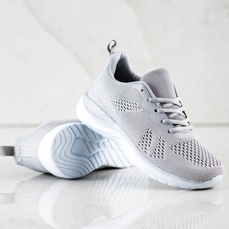 Bona Tênis cinza claro 2