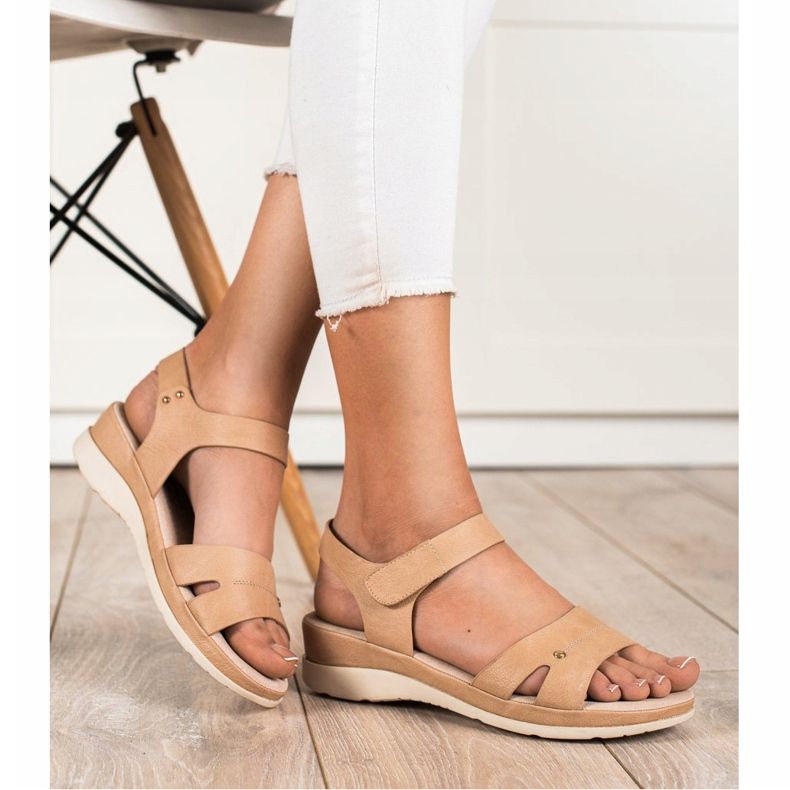 Sandálias VINCEZA confortáveis castanho 1