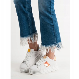 SHELOVET Sapatos Brancos na Plataforma 2