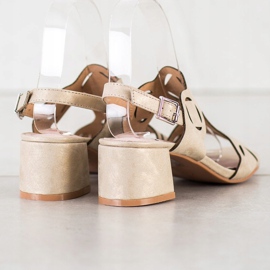 Kylie Sandálias elegantes com padrão perfurado bege 1