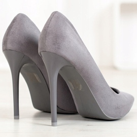 Small Swan Stilettos cinza com camurça 1 Small Swan Stilettos cinza com camurça 1