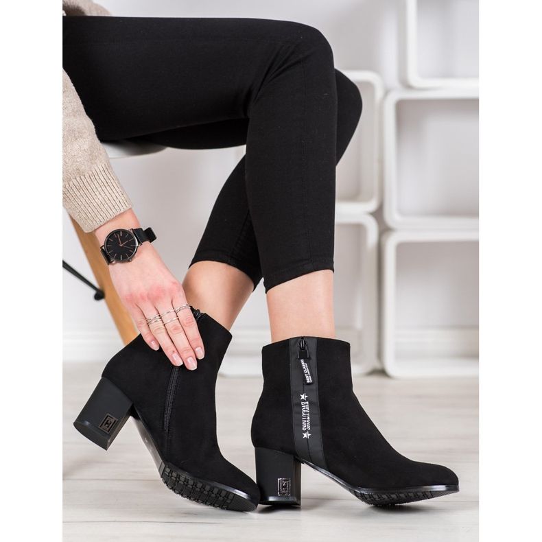 Gogo Boots On A Post Evolutions preto 2