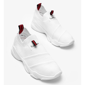 Tênis branco Justice 2