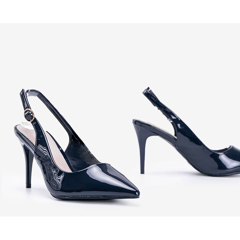 Bombas da Marinha envernizadas em um cinto Cindy azul 1 Bombas da Marinha envernizadas em um cinto Cindy azul 1