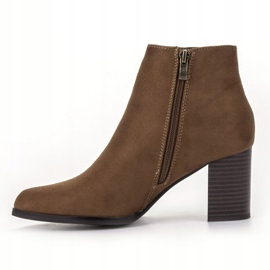 Filippo Botas de camurça em uma barra marrom 1