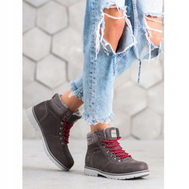 McKey Caçadores de esportes cinza 1