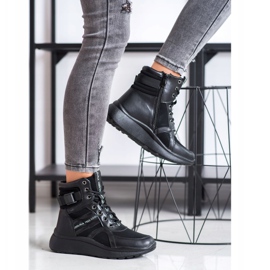 SHELOVET Botas esportivas isoladas preto 1