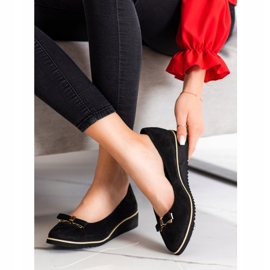 Goodin Black Brogues com um arco preto 1