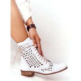 Botas de couro perfuradas Nicole 2627 Branco 3