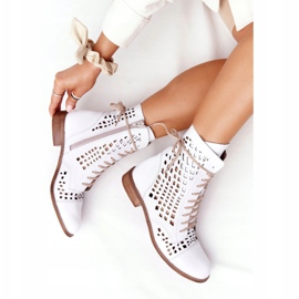 Botas de couro perfuradas Nicole 2627 Branco 4