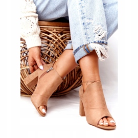 Botas de camurça primavera em um poste Vinceza 21-17095 bege 2