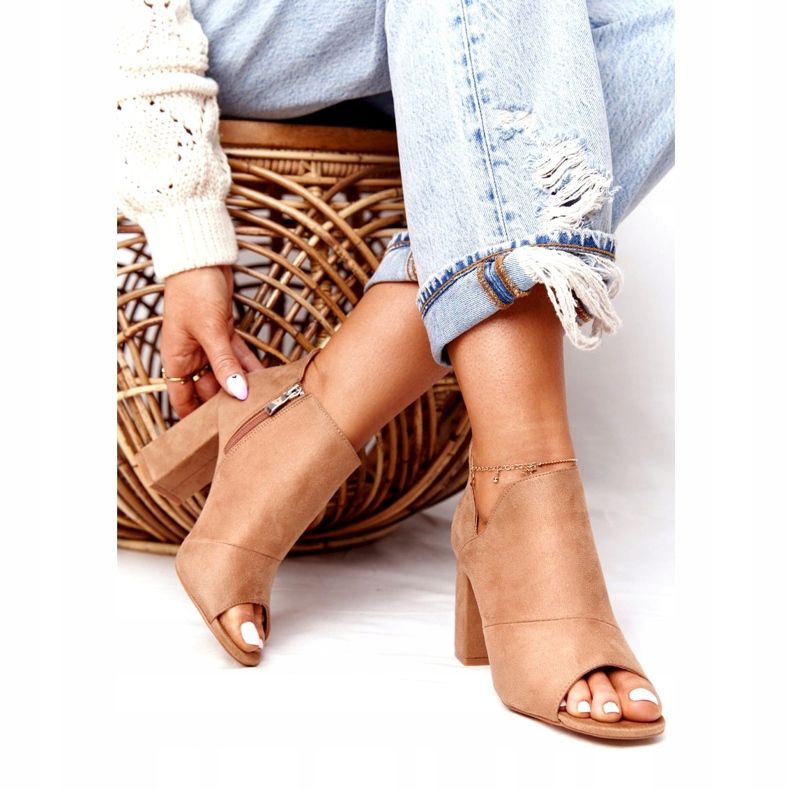 Botas de camurça primavera em um poste Vinceza 21-17095 bege 2