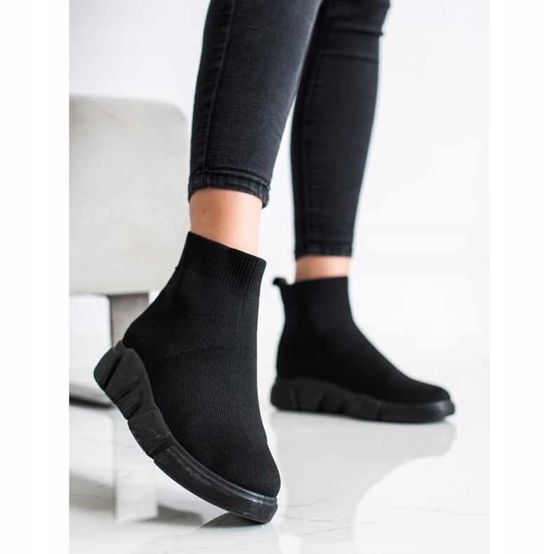 SHELOVET Tênis Slip-On Pretos 1