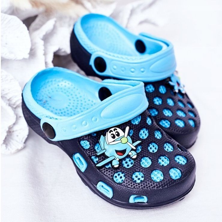 Chinelos de espuma infantil crocs azul marinho Júpiter 1