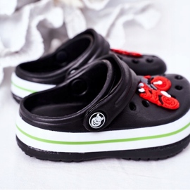 Chinelos de espuma infantil Kroks Black Lazy Day preto multicolorido 1 Chinelos de espuma infantil Kroks Black Lazy Day preto multicolorido 1