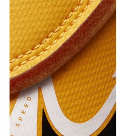 Chuteiras Nike Mercurial Vapor 13 Club Ic PS (V) Junior AT8170 801 branco preto laranja 3