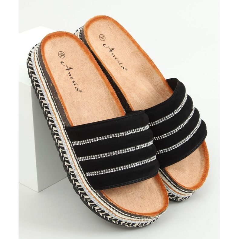 Chinelos pretos N-96 pretos na sola decorada 1