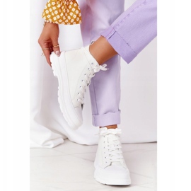 Tênis feminino de couro trissy branco com sola grande 1