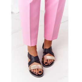 Sandálias com nervuras douradas e pretas preto 2