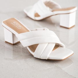 Small Swan Chinelos elegantes de couro ecológico branco 1