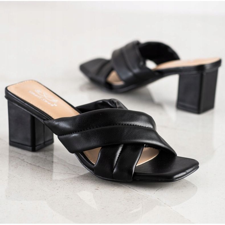 Small Swan Chinelos elegantes de couro ecológico preto 1