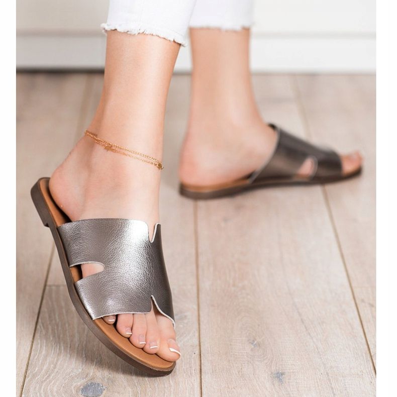 Chinelos de prata por Sergio Leone 1