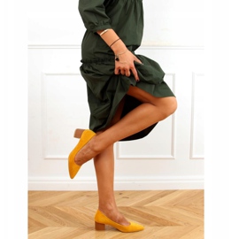 Bombas em salto de madeira CL75P Amarelo mel 2