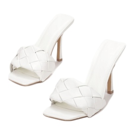 Vices Vícios 18512-2-71-branco 1 Vices Vícios 18512-2-71-branco 1