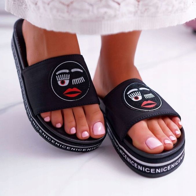 Chinelos femininos na plataforma S.Barski 802-10 Preto 2