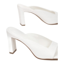 Vices Vícios 0724-6-71-branco 1 Vices Vícios 0724-6-71-branco 1