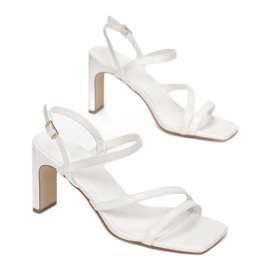 Vices Vícios CM-6079-1-71-branco 1 Vices Vícios CM-6079-1-71-branco 1