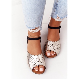 Couro Maciejka 05199-25 Sandálias Pretas e Douradas preto dourado 1