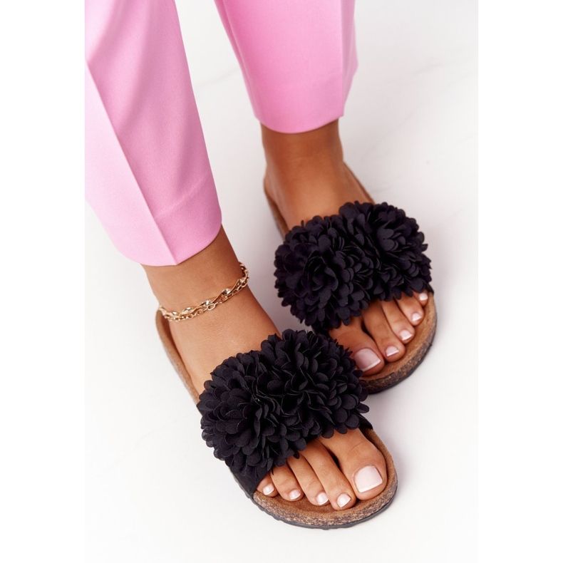 PE1 Bomba de flores negra na sola de cortiça preto 1