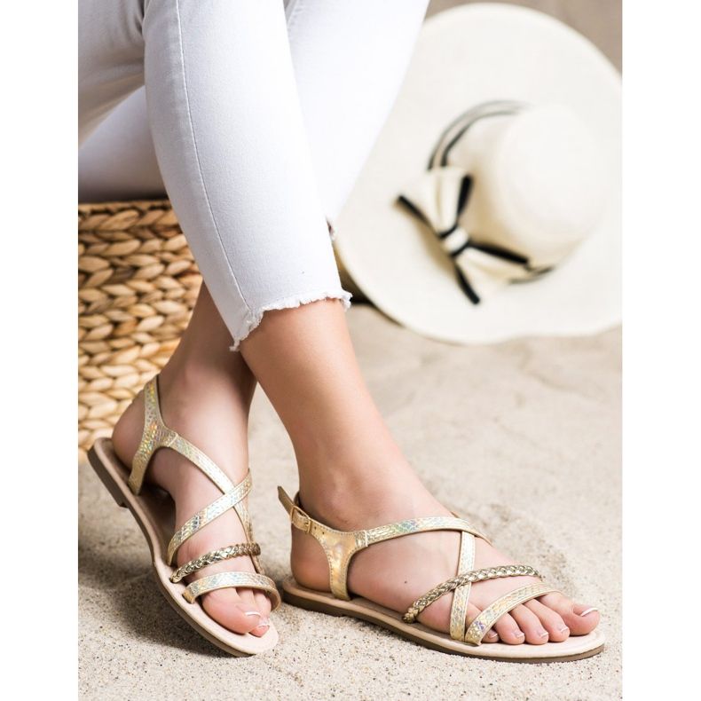 Sandálias com couro ecológico VINCEZA dourado 2