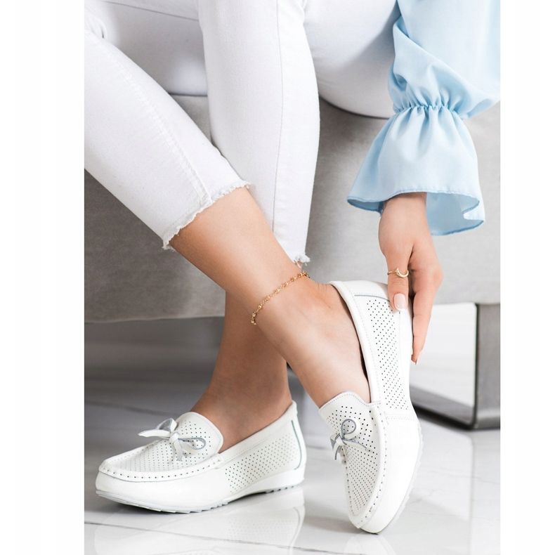 Goodin Sapatos de couro com arco branco 1