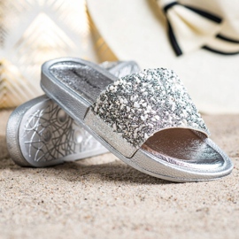 Small Swan Chinelos prateados com cristais cinza 1
