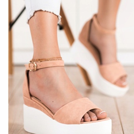 Comer Sandálias leves na plataforma bege 2