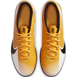 Chuteiras Nike Mercurial Vapor 13 Club Ic M AT7997 801 preto, branco, preto, amarelo amarelo 1