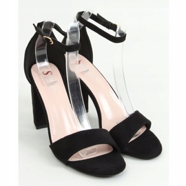 Sandálias pretas no poste TU132P Black preto 1