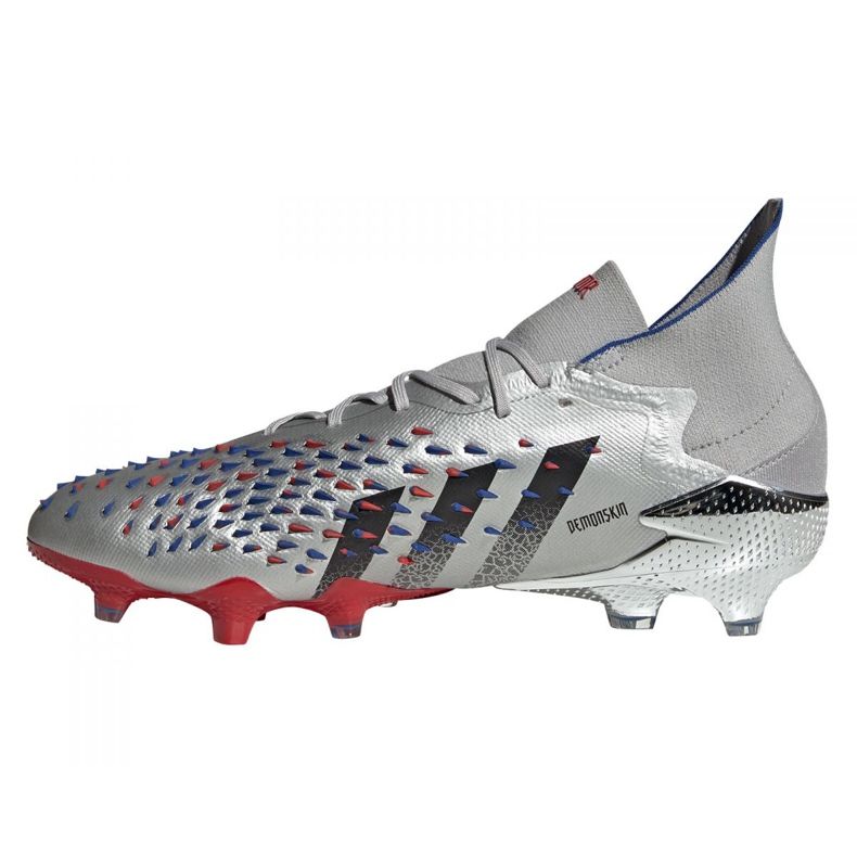 Chuteiras Adidas Predator Freak.1 Fg M FY1050 cinza prata 1