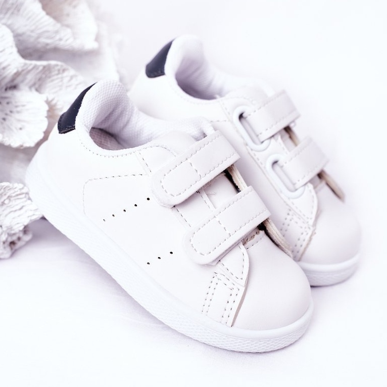 Tênis infantil da Califórnia branco e azul marinho com velcro 2