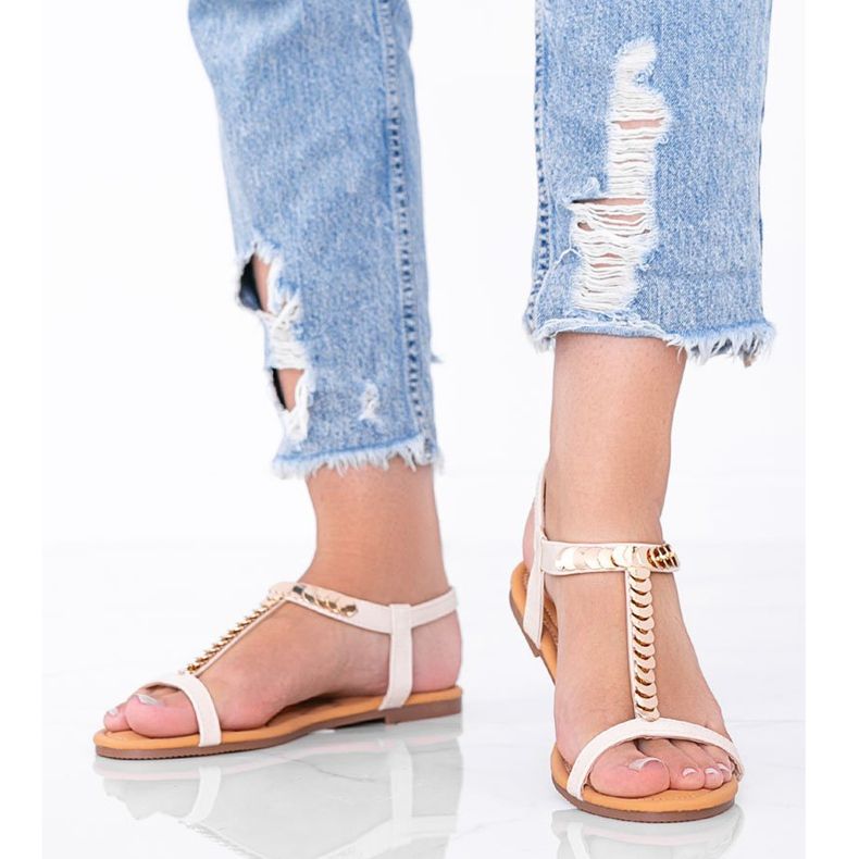 Sandálias femininas bege da Emmie 1