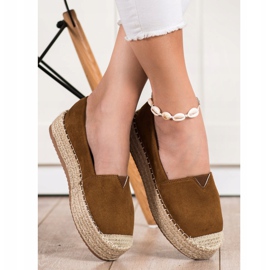 Primavera Alpercatas na plataforma marrom 1