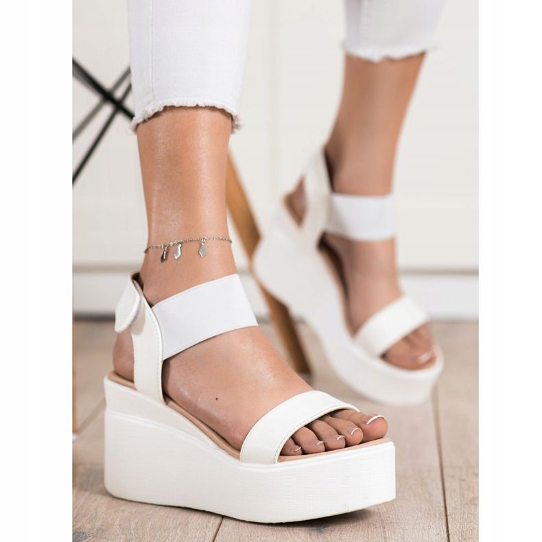 Small Swan Sandálias Fashion Wedge branco 1