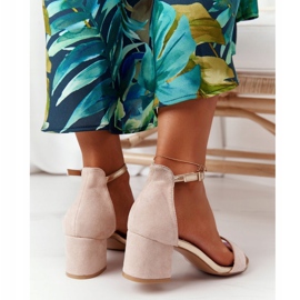 Sandálias de salto alto camurça bege Janet 1