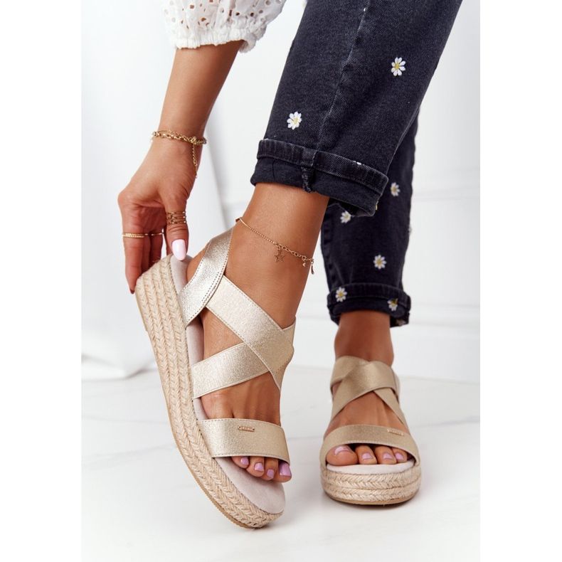 Sandálias de cunha com nervuras Big Star HH274414 Golden dourado 1