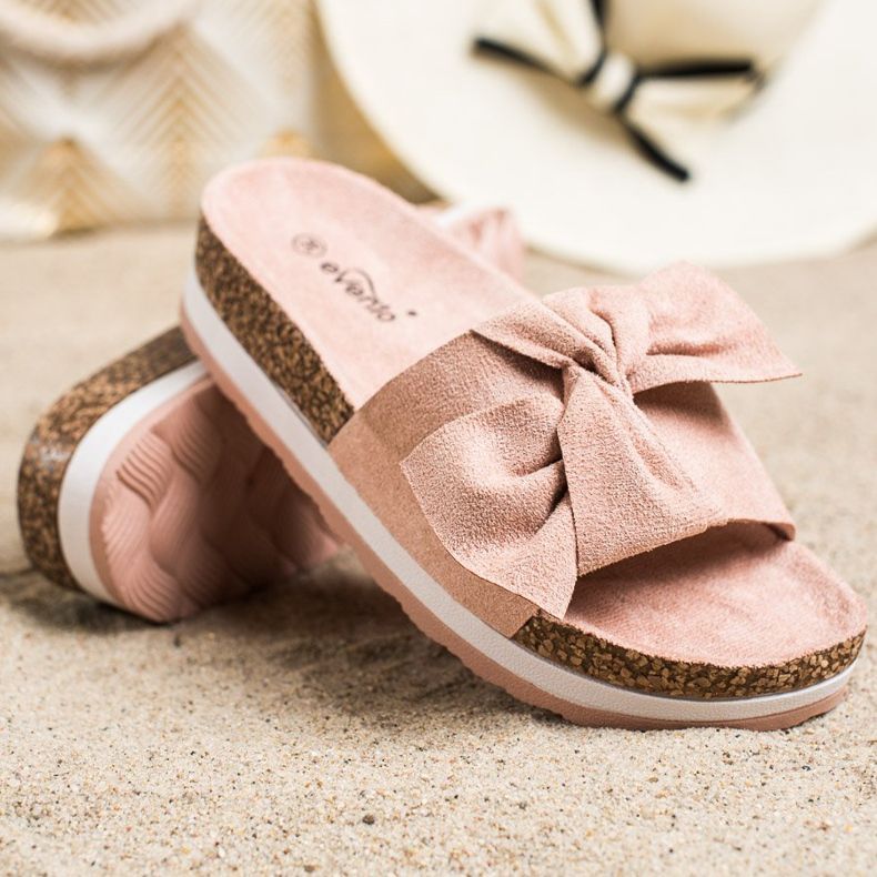 Evento Chinelos leves na plataforma rosa 1